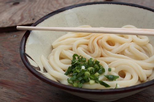 冷凍うどんは電子レンジで調理可能ですぞ